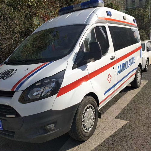 满城品质救护车出租,为您的健康出行负责